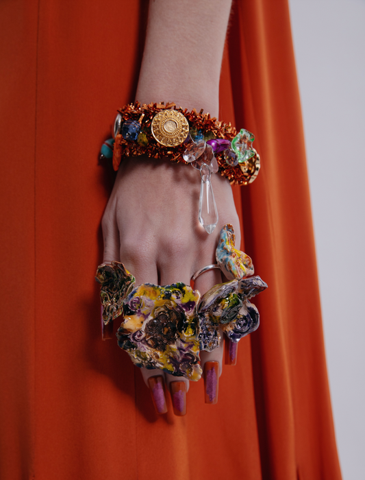 Grigri Bracelet in Orange Garland