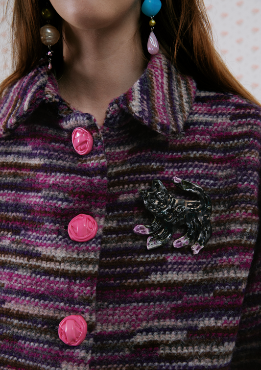 Iridescent cat brooch in Dark Amethyst
